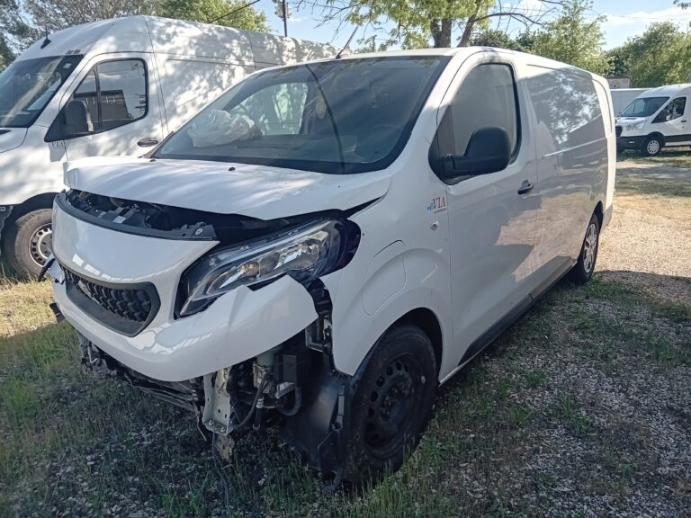 Peugeot eExpert L3H1 75kW AAKA937