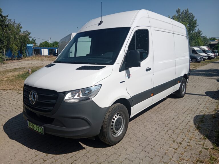 Mercedes-Benz eSprinter 312 FWD L2H2 85kW TFB475