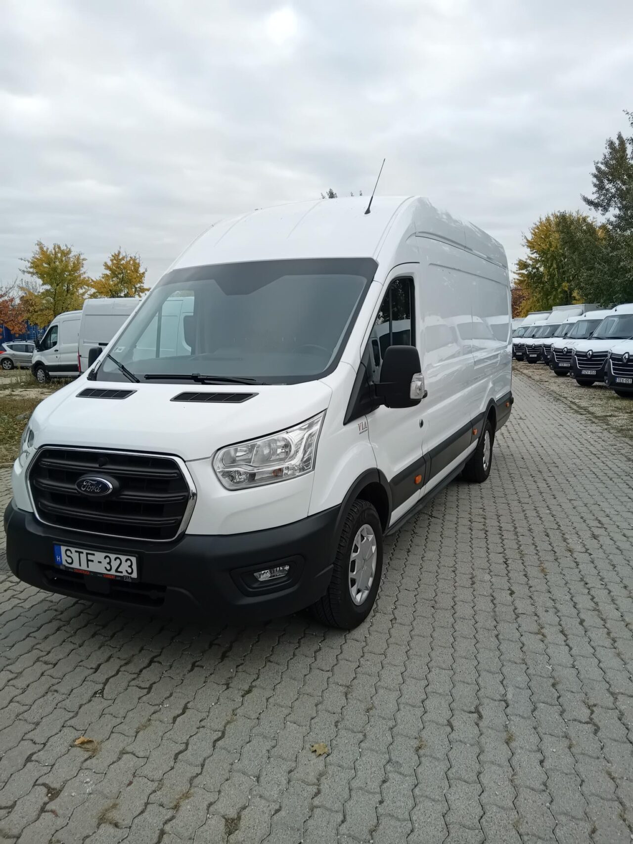 Ford Ford Transit 2.0 TDCi 350 MWB Trend – STF323