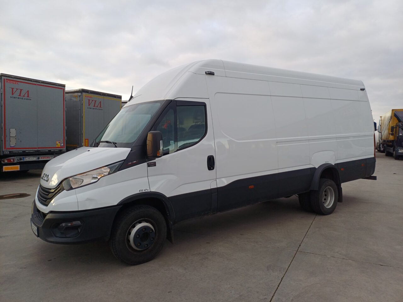 Iveco Daily 2 doors 70C18H AA843DM