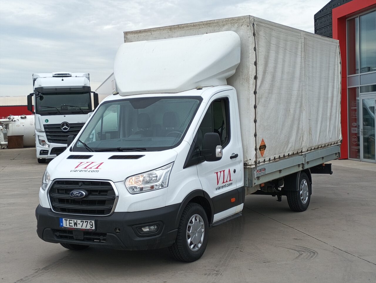 Ford TRANSIT PLACHTA  TEW-779